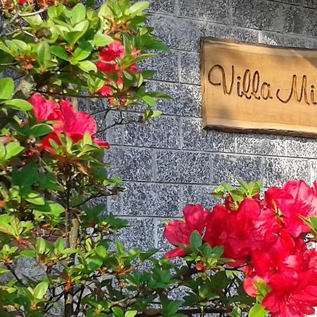 B&B Villa Mirella Casnate Con Bernate Екстериор снимка