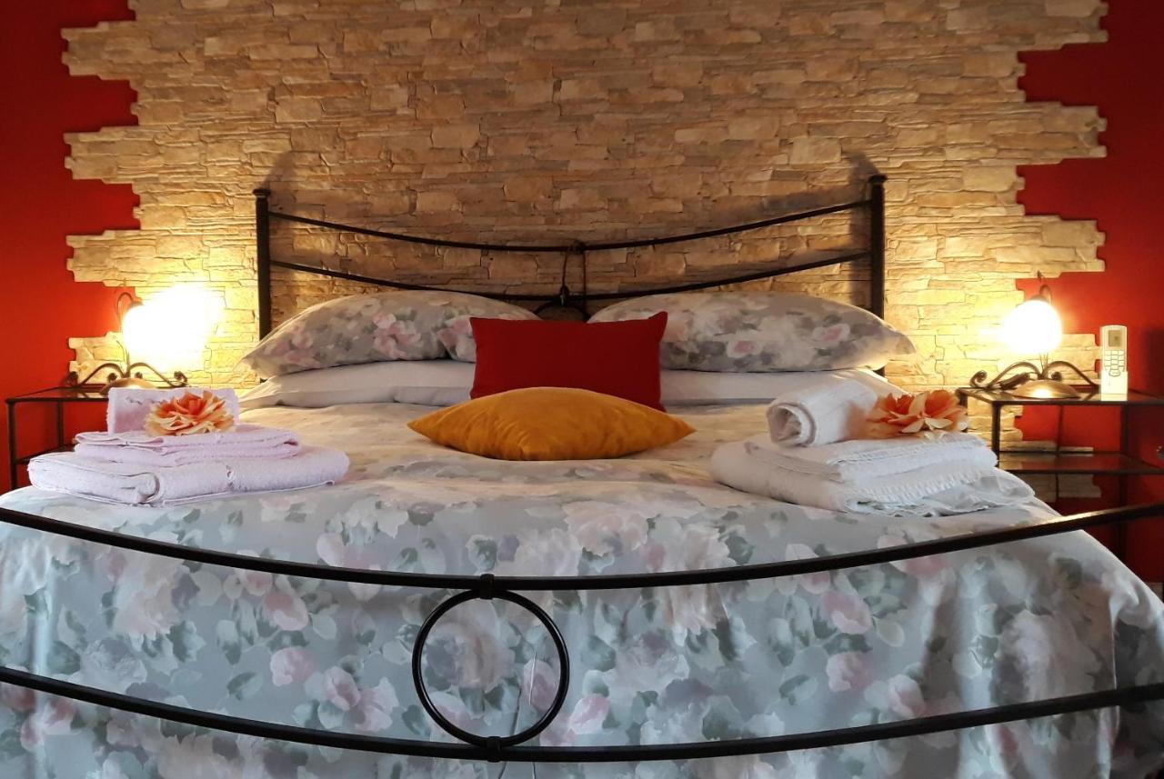 B&B Villa Mirella Casnate Con Bernate Екстериор снимка